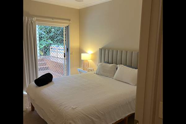 House sit in Noosa Heads, QLD, Australia