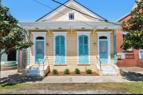 House sit in New Orleans, LA, US