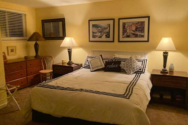 House sit in Larkspur, CA, US