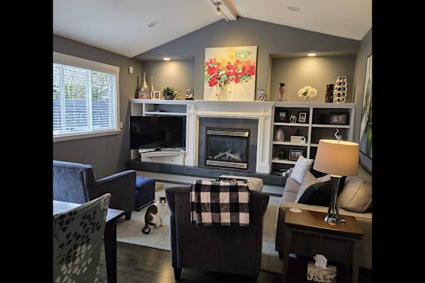 House sit in Richmond, BC, Canada