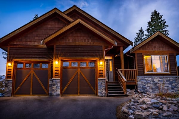 House sit in Invermere, BC, Canada