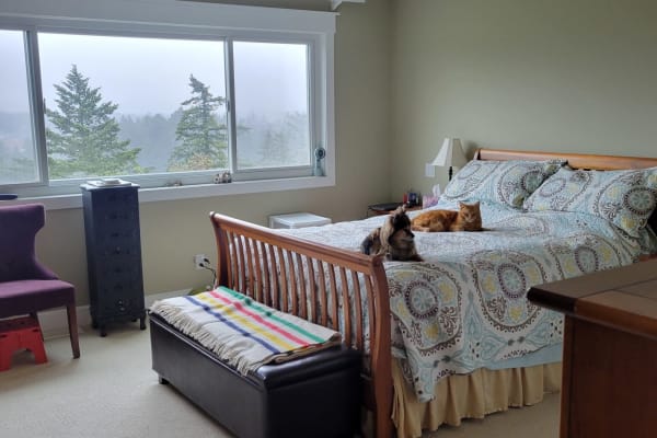 House sit in Langford, BC, Canada