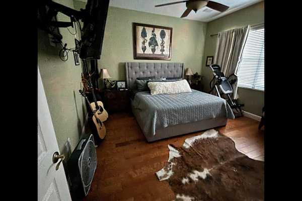 House sit in Siesta Key, FL, US