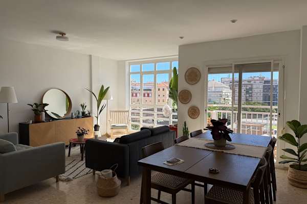 House sit in Valencia, Spain