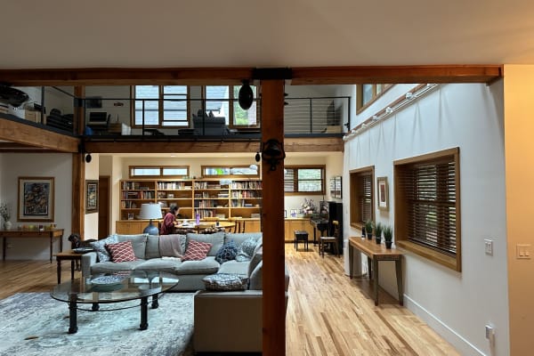 House sit in Bellevue, WA, US