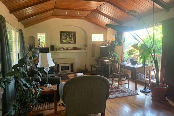 House sit in Eugene, OR, US