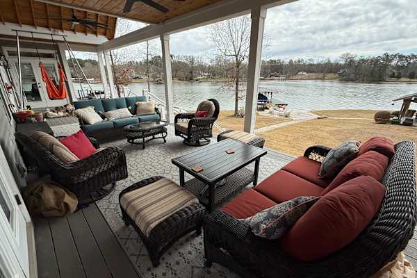 House sit in Greenwood, SC, US