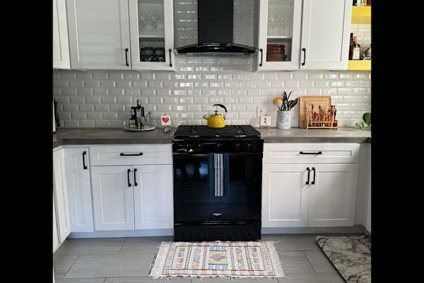 House sit in West Hollywood, CA, US