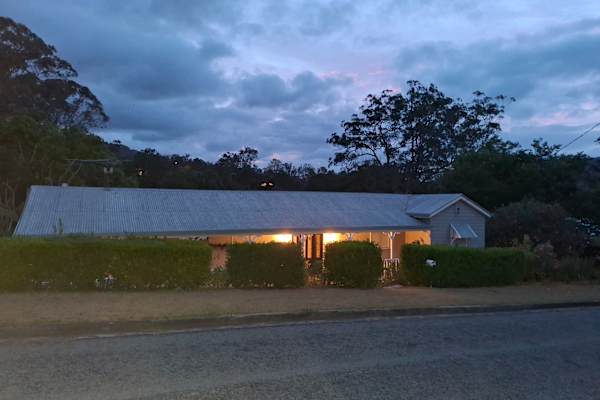 House sit in Canungra, QLD, Australia