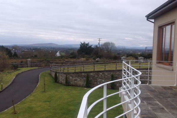 House sit in Castlebar, Ireland