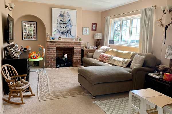 House sit in Rushall, United Kingdom