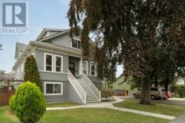 House sit in Esquimalt, BC, Canada