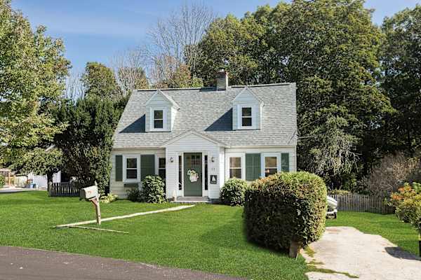 House sit in Kittery, ME, US