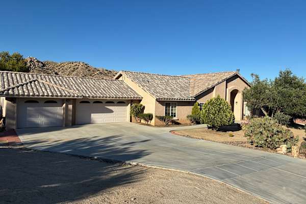 House sit in Joshua Tree, CA, US