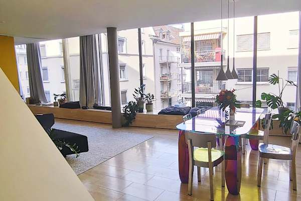 House sit in Zürich, Switzerland
