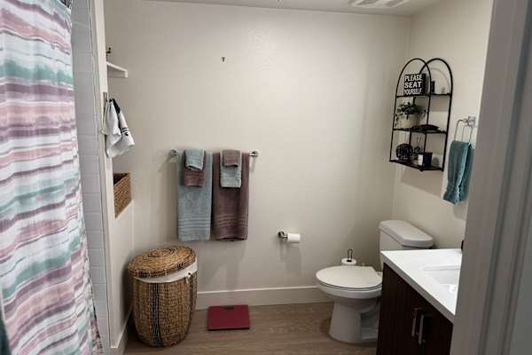 House sit in Ventura, CA, US