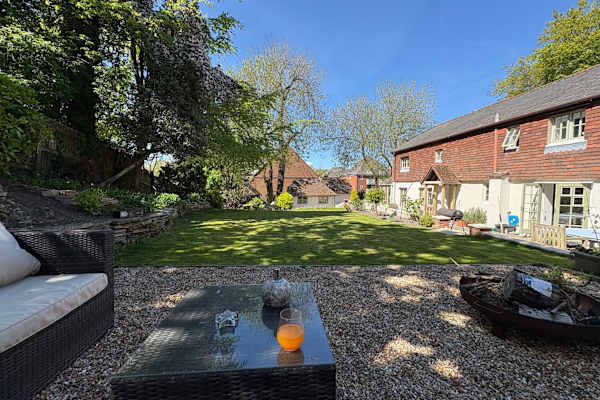 House sit in Alton, United Kingdom