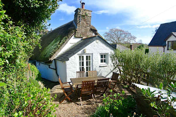 House sit in Kingsbridge, United Kingdom