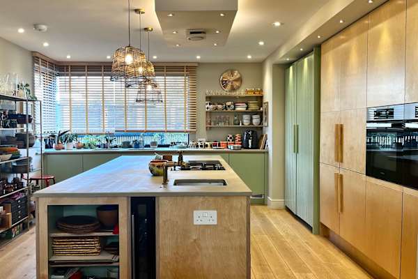 House sit in West Wimbledon, United Kingdom