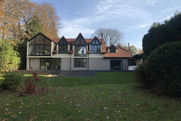 House sit in East Grinstead, United Kingdom