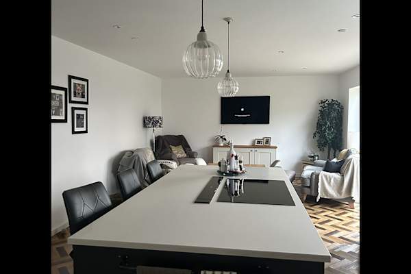 House sit in Carmarthen, United Kingdom