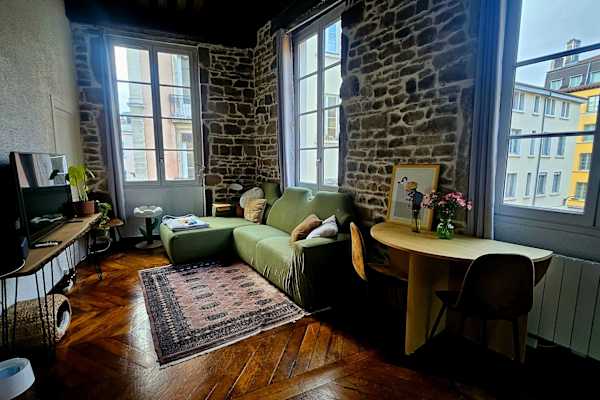 House sit in Lyon, France