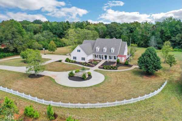 House sit in Fayetteville, GA, US