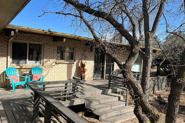 House sit in Colorado Springs, CO, US