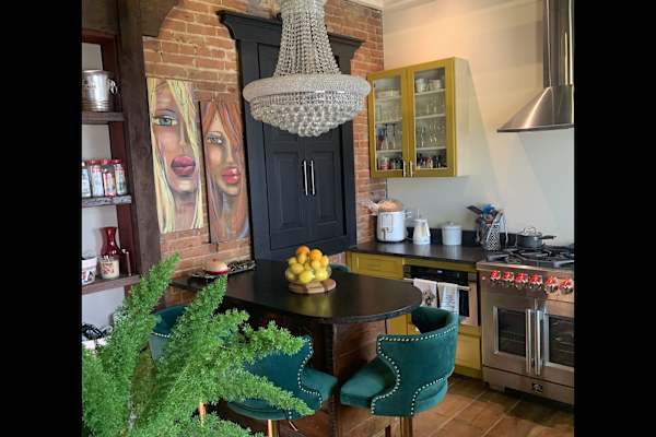House sit in St. Louis, MO, US