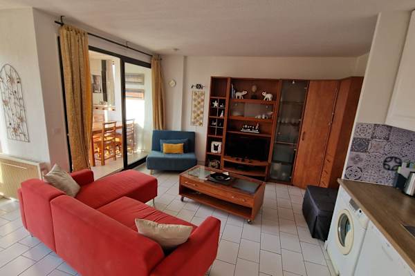 House sit in Perpignan, France