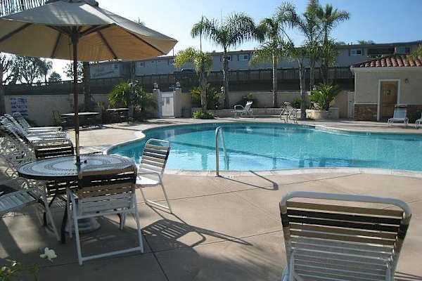 House sit in Huntington Beach, CA, US