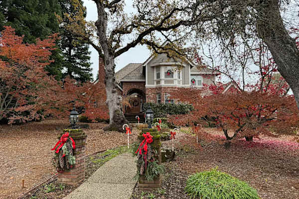 House sit in El Dorado Hills, CA, US