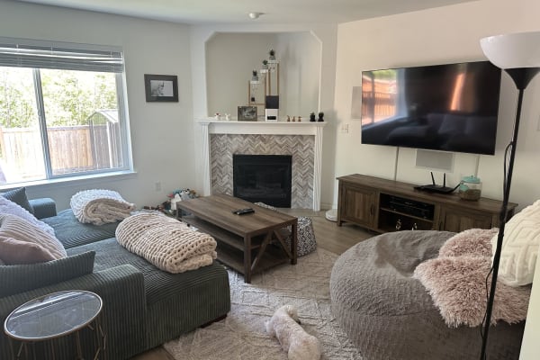 House sit in Maple Valley, WA, US