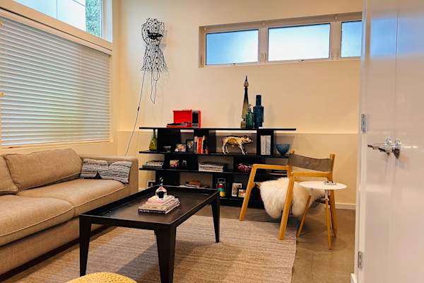 House sit in Loyal Heights, WA, US