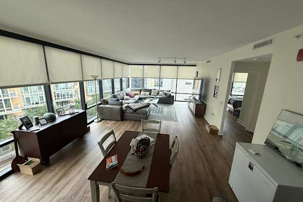 House sit in Washington, D.C., Washington, D.C., US