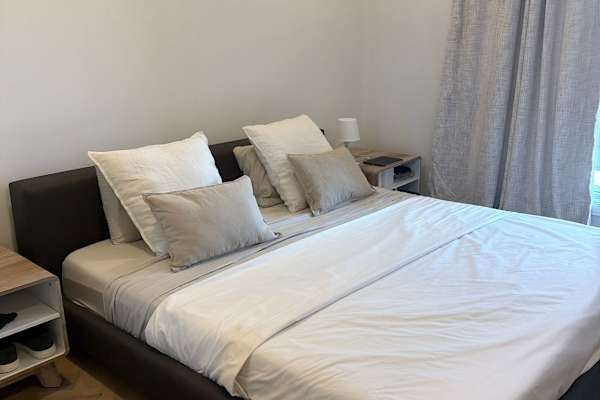 House sit in Scarborough, ON, Canada