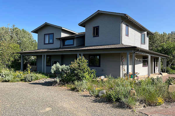 House sit in Ellensburg, WA, US