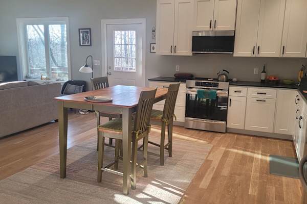 House sit in Hendersonville, NC, US