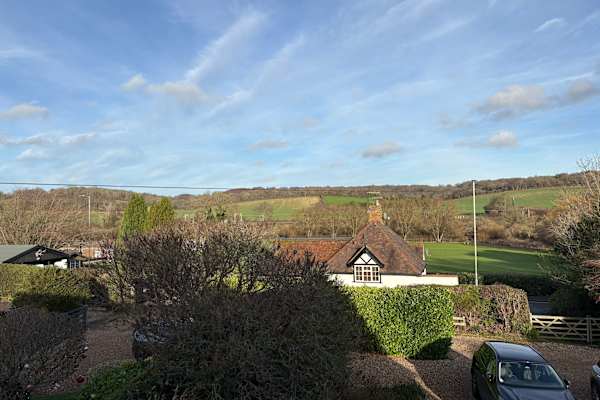 House sit in Northchurch, United Kingdom