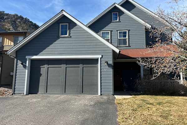 House sit in Glenwood Springs, CO, US