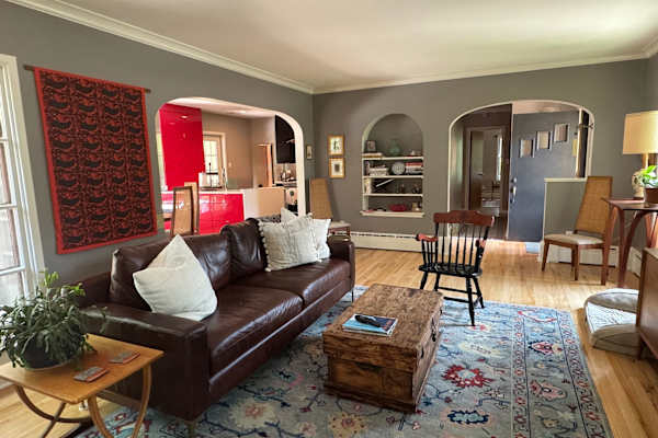 House sit in Des Moines, IA, US
