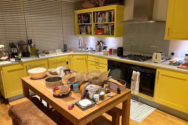 House sit in South Wimbledon, United Kingdom