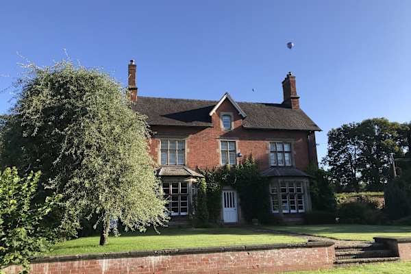 House sit in Ashbourne, United Kingdom