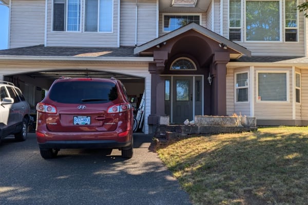 House sit in Courtenay, BC, Canada