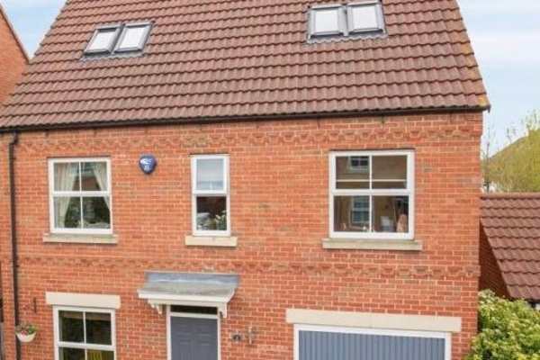 House sit in Sherburn in Elmet, United Kingdom