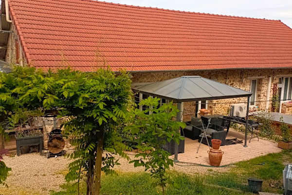 House sit in Saint-Yrieix-la-Perche, France