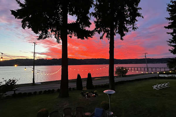 House sit in Bainbridge Island, WA, US