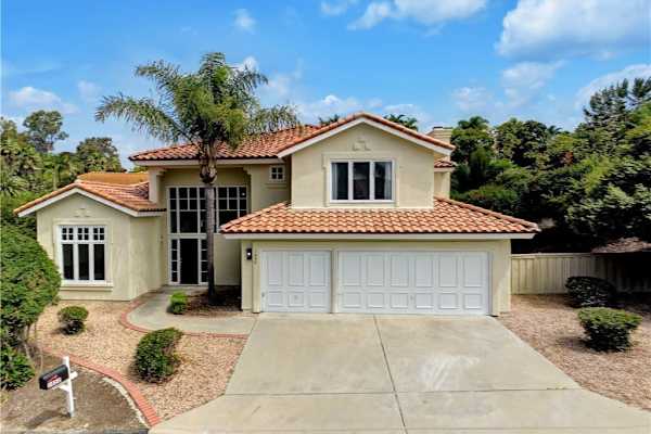 House sit in Oceanside, CA, US