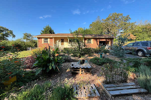 House sit in Rossville, GA, US