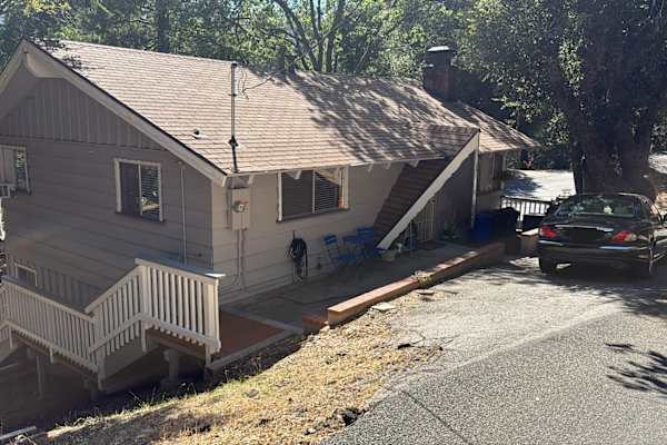 House sit in Crestline, CA, US